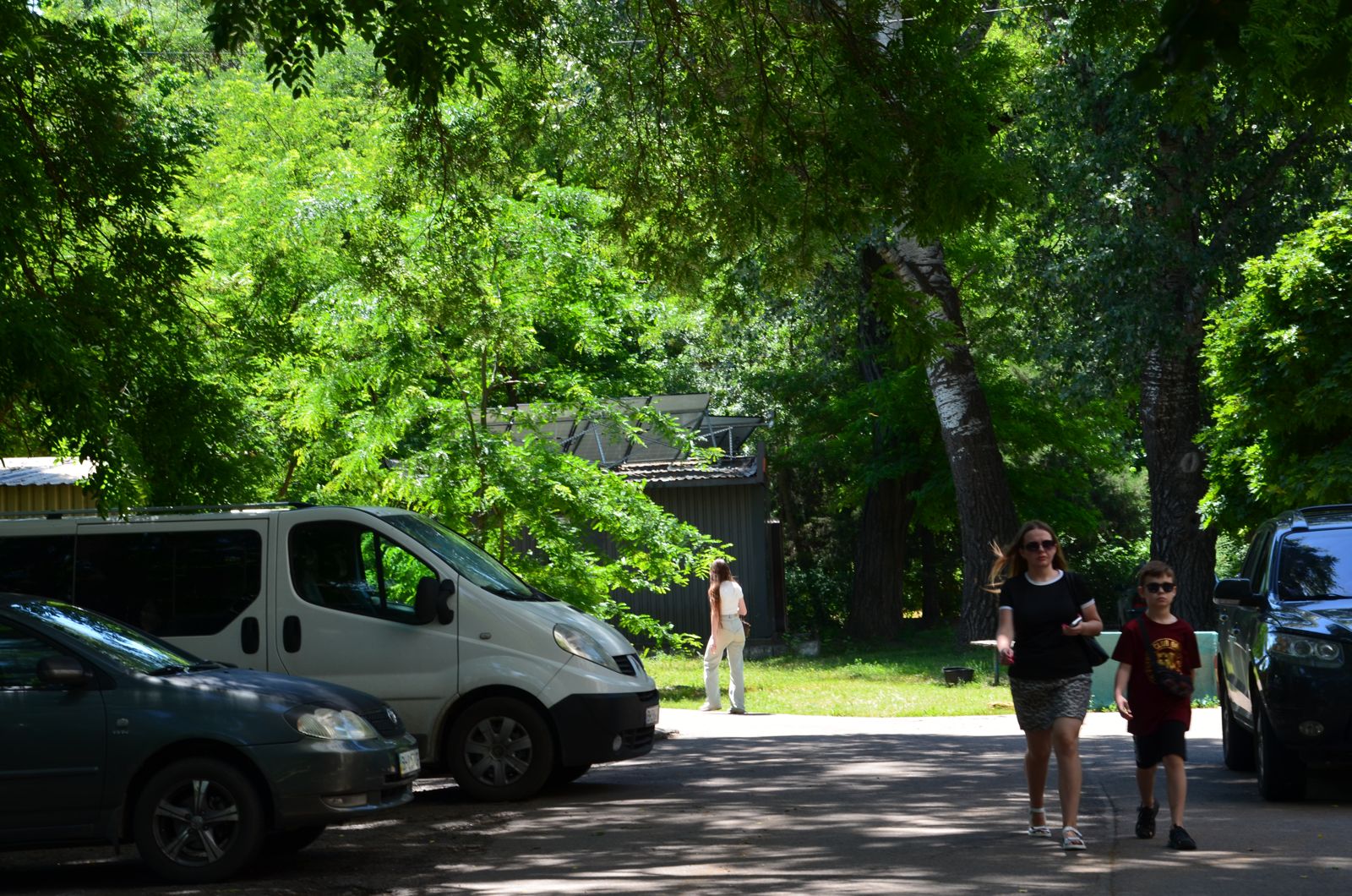 Будинки та територія під управлінням КЕУ — фото 2