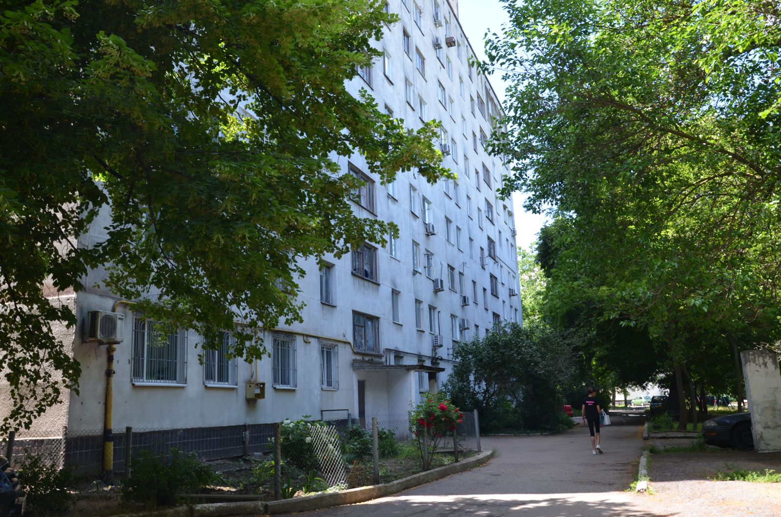 Будинки та територія під управлінням КЕУ — фото 4